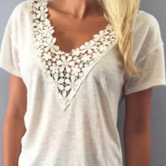 Casual Tee Top lace pattern - Restocked! - Picture 2 of 2